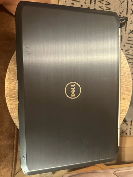 E5520Dell Latitude E5520 15.6 i5-2410M 8GB RAM 240GB SSD NOTEBOOK YENİLENMİŞ 1 YIL GARANTİLİ