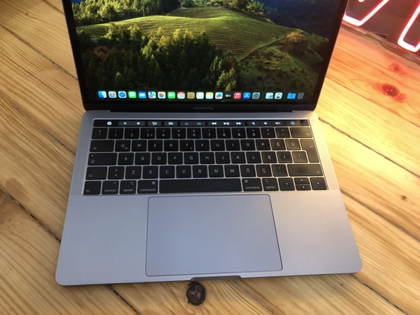 A1989 MACBOOK PRO 13 2019 2.8GHZ İ7, 16GB RAM, 1TB SSD, 1536MB GPU, 344 DEVİR, TRQ